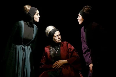 بیوه ها به اصفهان سفر می‌کنند

« بیوه های غمگین سالار جنگ » در تالار استاد فرشچیان به صحنه می رود