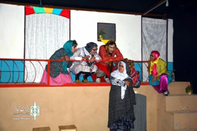توسط گروه تئاتر نگاه اصفهان

نمایش کمدی«خونه قمر خانم» به کارگردانی میثم طاهری روی صحنه رفت