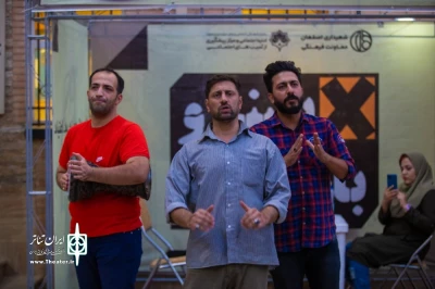 توسط گروه نمایشی مشتاق هنر

نمایش خیابانی فضا نوردان در اصفهان اجرا شد