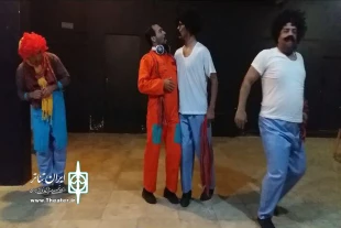 نمایش بیرونی " فضانوردی درخیابان " در اماکن عمومی اصفهان اجرا می شود