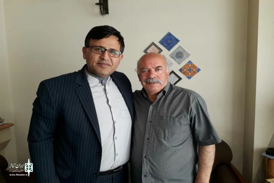 دیدار محمد ترابی رئیس انجمن هنرهای نمایشی استان اصفهان ، ودکتر عیدی رییس سازمان فرهنگی، اجتماعی و، ورزشی شهرداری اصفهان ازمحمد علی میاندار پیشکسوت تئاتر 3