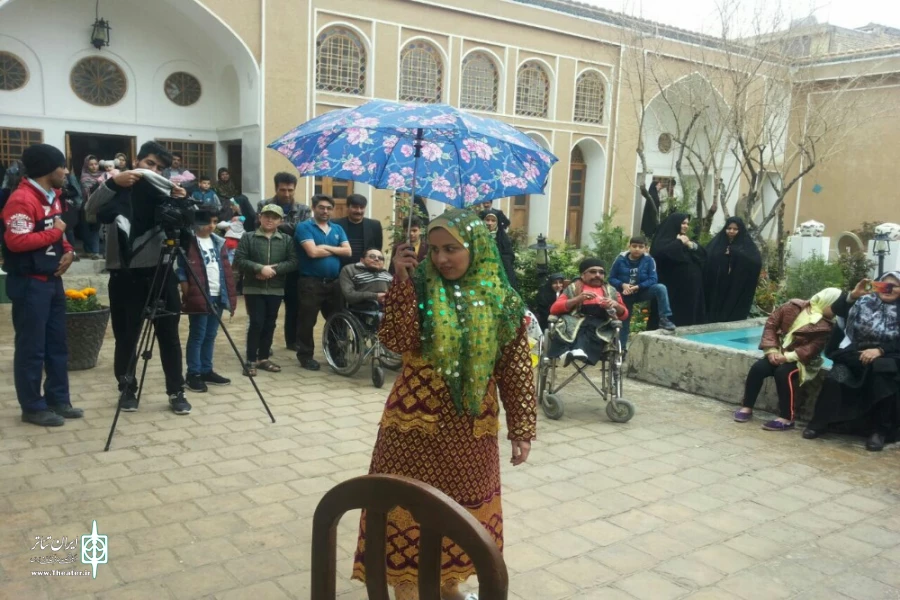 اجرای نمایشی خیابانی «حکم میر نوروزی» در شهرستان خمینی شهر 3