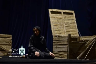 نمایش «چهار صندوق» به کارگردانی علی ثابتی پور در دانشگاه کاشان روی صحنه رفت 3
