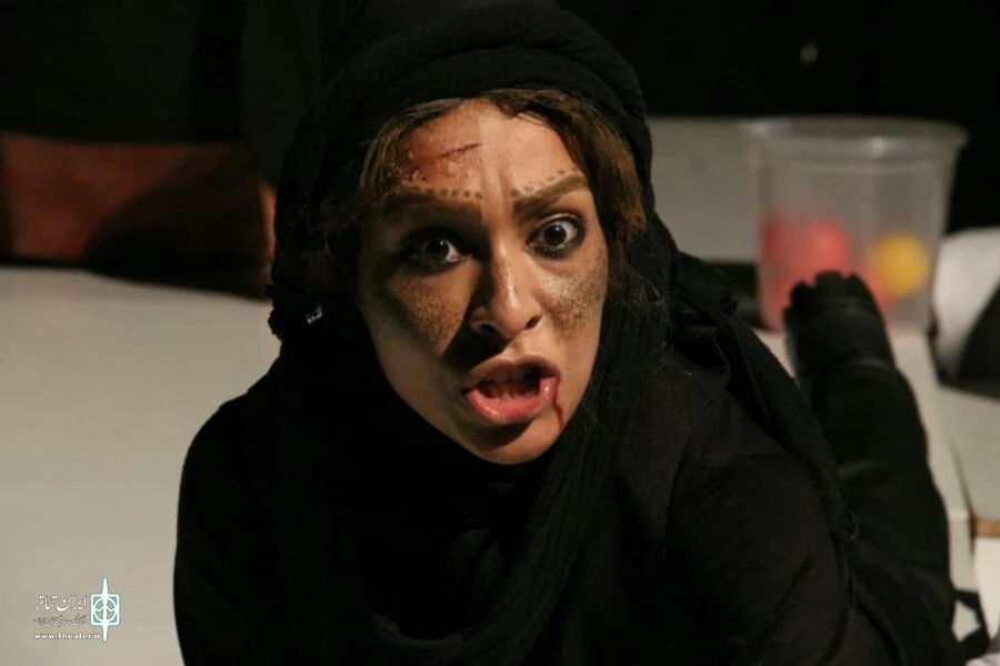 گزارش تصویری از نمایش شرق دور ، شرق نزدیک به کارگردانی احسان جانمی در اصفهان