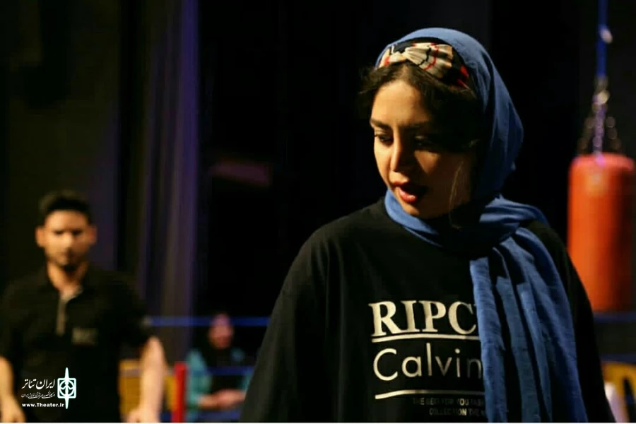 گزارش تصویری از اجرای نمایش «چایی راند آخر» به کارگردانی مسعود نریمانی