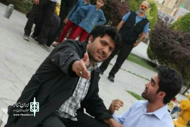 گزارش تصویری از اجرای نمایش خیابانی«مردی به نام عارض»به کارگردانی محمد رادمهر در اصفهان