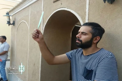 گزارش تصویری از اجرای نمایش خیابانی«پینگ پونگ در ملا عام پیرامون دار و درخت»