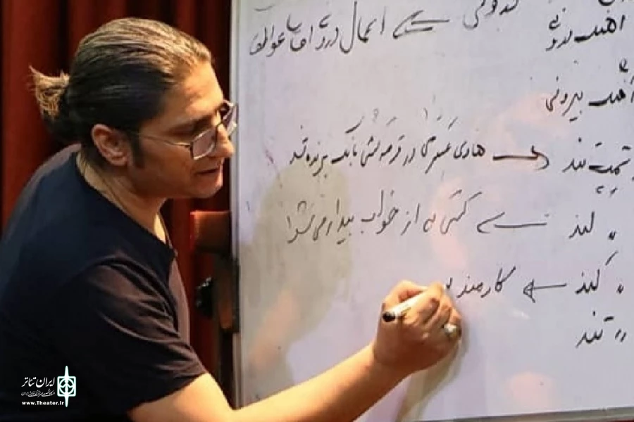 اولین جلسه گارگاه بازیگری خلاق با حضور هادی عسکری در محل نگارستان امام خمینی برگزار شد  2