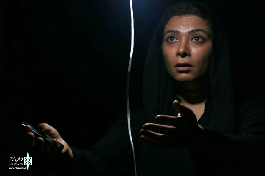 گالری تصاویر نمایش حادثه در عمارت آقای میم_ف به کارگردانی هادی عسکری