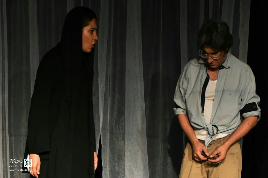 گالری تصاویر نمایش حادثه در عمارت آقای میم_ف به کارگردانی هادی عسکری