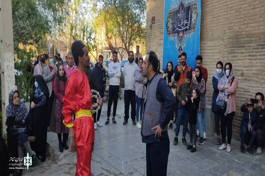 حمام علی قلی آقا، و مقبره های نظام الملک و بابا قاسم میزبان «صد سال به این سالها»  2