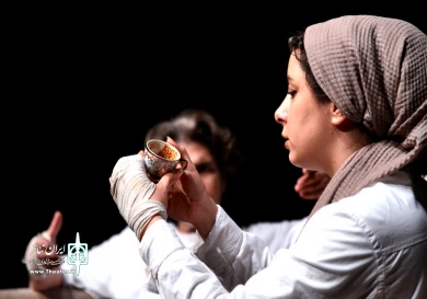 گالری عکس نمایش پیله ام در کرمهای ابریشم کاری از هادی عسکری