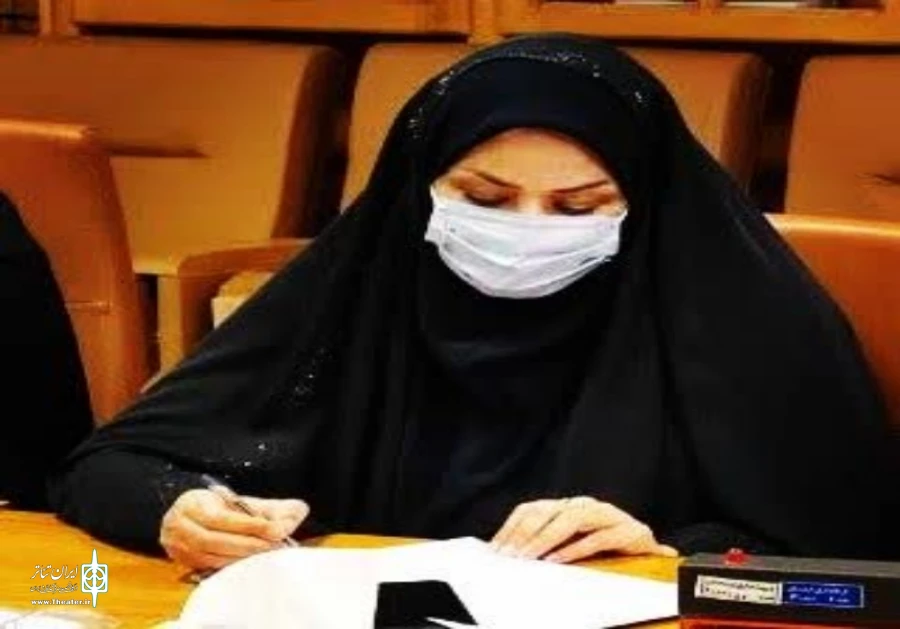 دار تر 

«دار» به کارگردانی هومن حیدری اجرا شد 3