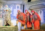 پر مخاطب تذین نمایش کمدی در حال اجراست 3