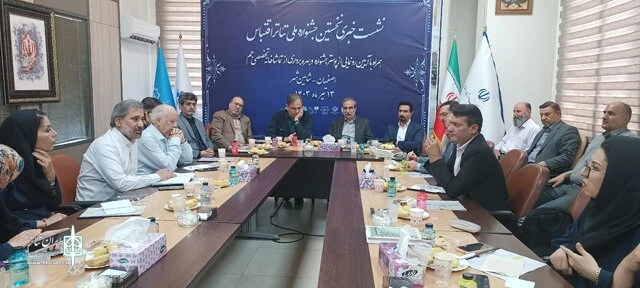 اگر پایه‌ریزی جشنواره درست باشد، خروجی آن آثار فاخری خواهد بود
 2