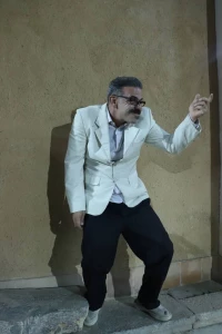 به کارگردانی میثم طاهری

نمایش «شهاب سلمونی» در نجف آباد روی صحنه رفت
