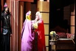 نمایش «رنگ و نیرنگ» در اصفهان به روی صحنه رفت 4