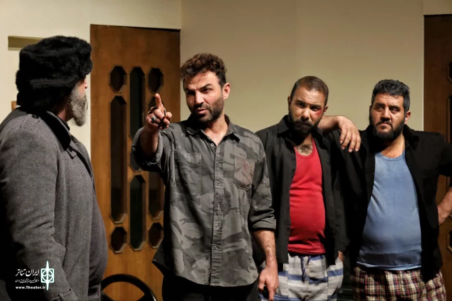 نمایش «برادرکِشی» در اصفهان به روی صحنه رفت. 4