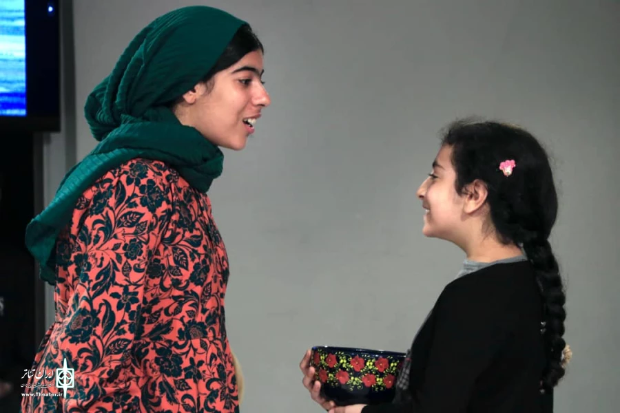 نمایش «سکوت وقت تماشای فلامینگوهای بهاری»در اصفهان میزبان تماشاگران شد 3