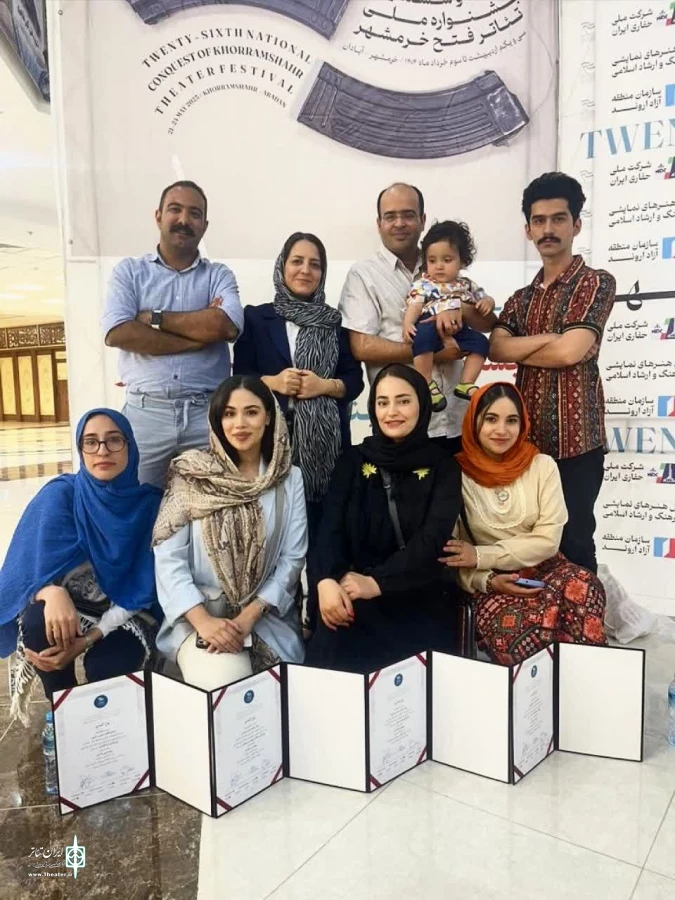 نمایش خیابانی «بهمنشیر یک نفر» افتخارآفرین شد 2